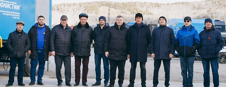 Гости на заводе